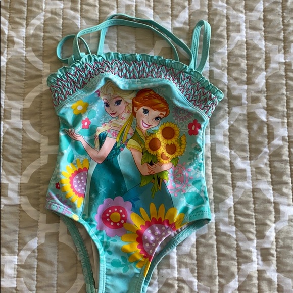 Disney swimsuit 2T - Picture 1 of 4